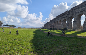 Appia Antica and Catacombs by ebike: guided tour with Private Transfer from Circus Maximus