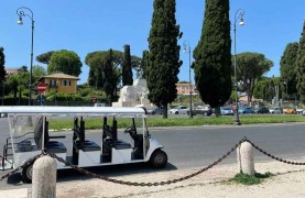 Glide Through Rome: Your Private Golf Cart Escape